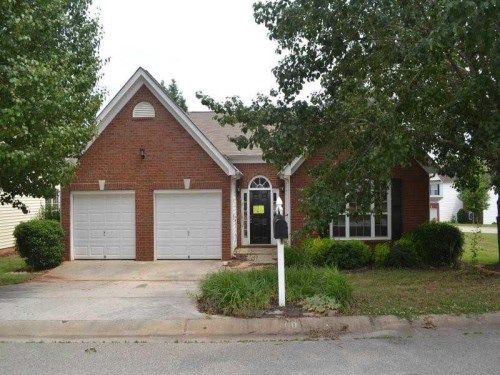 60 Links Court, Newnan, GA 30265