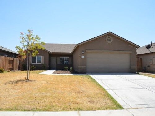 211 Calderdale Drive, Bakersfield, CA 93307