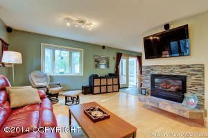 3962 Eastway Loop, Anchorage, AK 99504