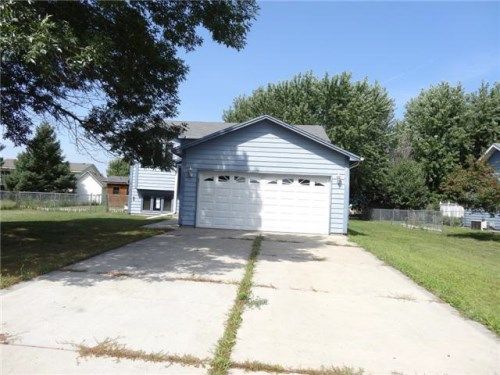 6127 Kalland Dr NE, Albertville, MN 55301