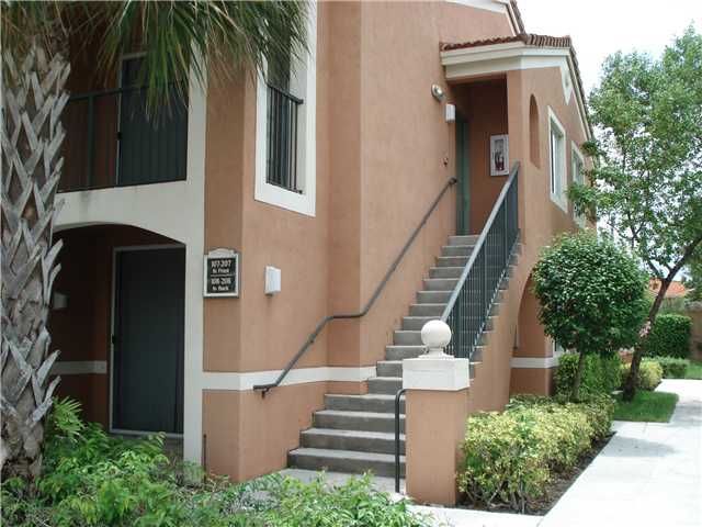 7910 N NOB HILL RD # 207, Fort Lauderdale, FL 33321