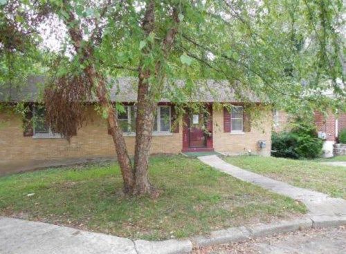 1601 Beverly St, Jefferson City, MO 65109