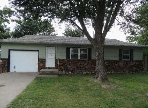 121 Norma St, Exeter, MO 65647