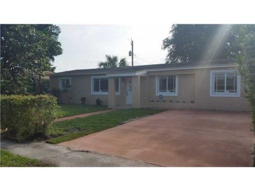 1380 W 4 CT, Hialeah, FL 33010