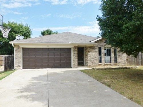 301 King Arthur Dr, Weatherford, TX 76086