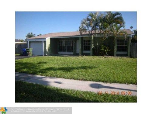 9881 NW 4TH ST, Hollywood, FL 33024