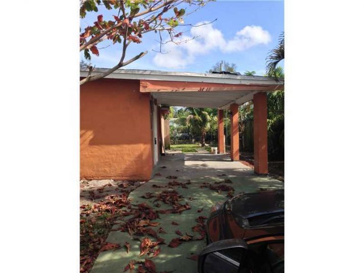 3711 SW 46TH AV, Hollywood, FL 33023