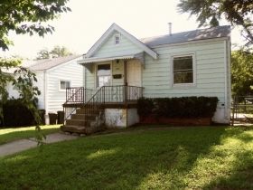 1407 W Holden Ave, Saint Louis, MO 63125