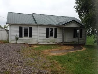 2452 Mt Hebron Rd, Lancaster, KY 40444