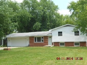 625 N Holcomb St, Coal City, IL 60416