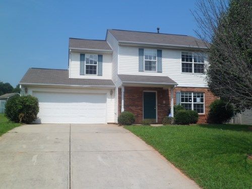 1420 Clooney Ln, Charlotte, NC 28262