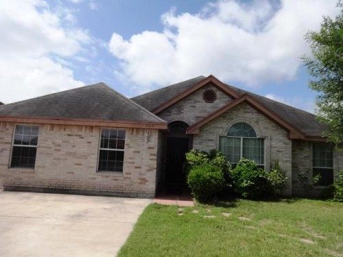 809 Chickadee Avenue, Pharr, TX 78577