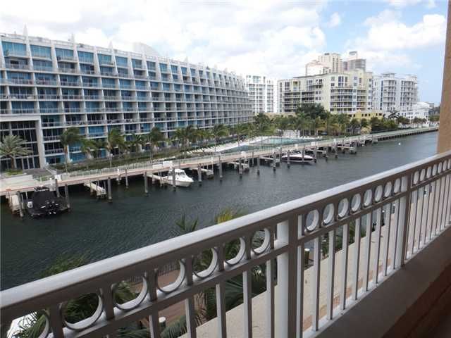 3001 NE 185 ST # 409, Miami, FL 33180