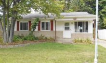 551 Henrietta St Algonac, MI 48001