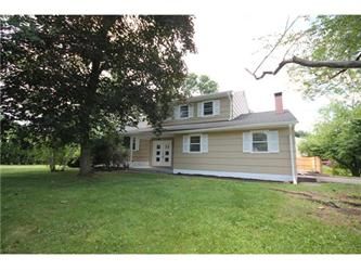 7 Angeline Ct, Fairfield, NJ 07004