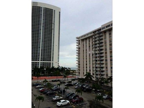 1833 S OCEAN DRIVE, Hallandale, FL 33009