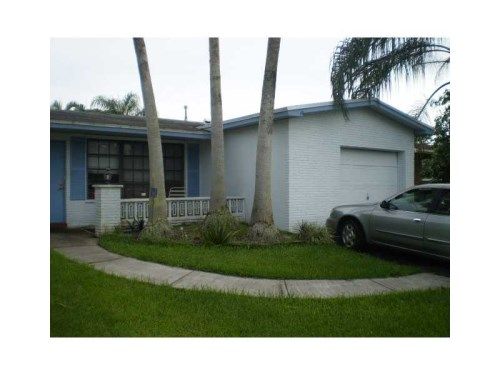 12010 NW 15 ST, Hollywood, FL 33026