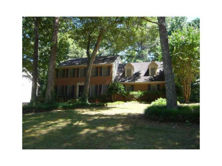 4064 Rivermeade Drive, Lilburn, GA 30047