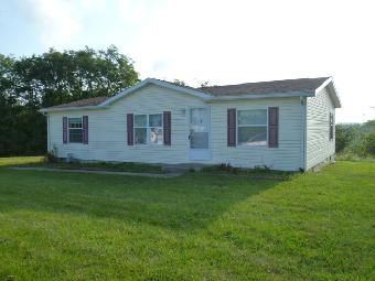 145 Michaels Ln, Brooksville, KY 41004