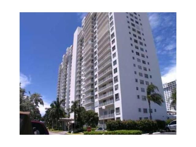 2851 NE 183 ST # 1604E, North Miami Beach, FL 33160