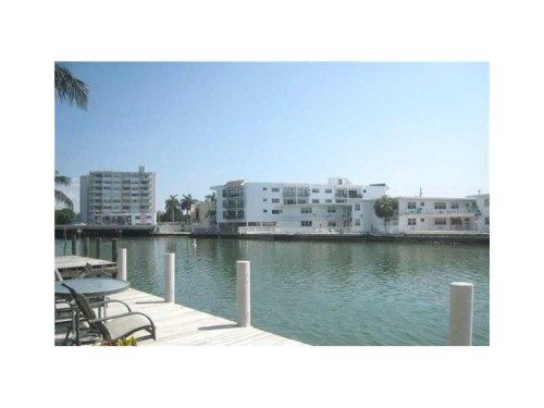 6905 E BAY DR # 22, Miami Beach, FL 33141