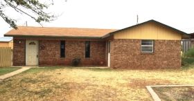 1203 Hickory St, Sweetwater, TX 79556