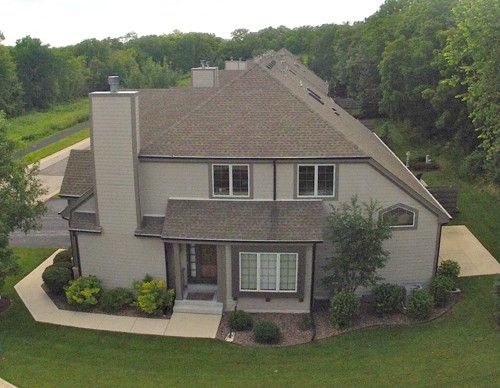 3400 Turnberry Oak Dr, Waukesha, WI 53188