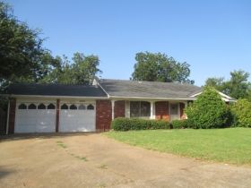 3809 Frostwood Ter, Oklahoma City, OK 73115