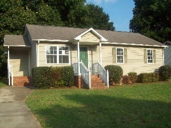 918-a Llano Pl, Greensboro, NC 27401