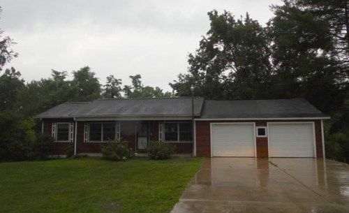 207 Camp Ridge Rd, La Follette, TN 37766