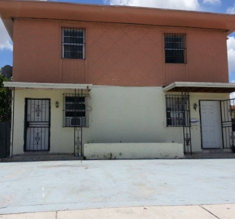 4608 E 10th Ave, Hialeah, FL 33013