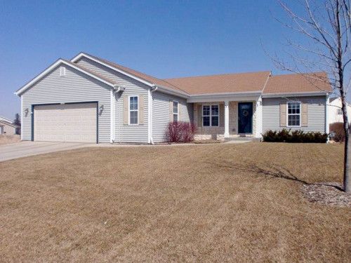 N7980 WOODY LN, Ixonia, WI 53036