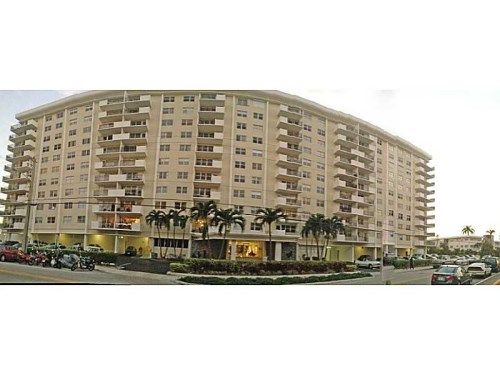 401 GOLDEN ISLES DR # 204, Hallandale, FL 33009