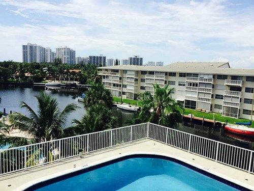 427 GOLDEN ISLES DR # 4J, Hallandale, FL 33009