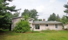 1007 Sandy Ln Saint Johns, MI 48879