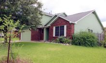 225 Sandhill Dr Lockhart, TX 78644