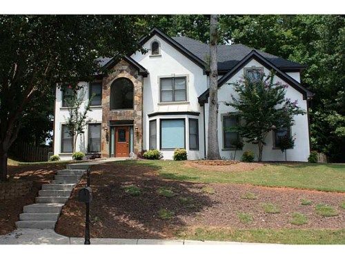 2135 Knightsbridge Way, Alpharetta, GA 30004