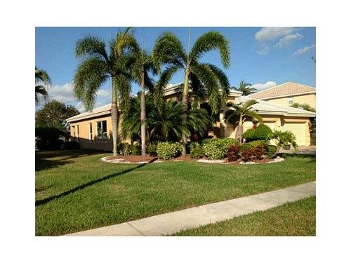 16745 NW 11 ST, Hollywood, FL 33028