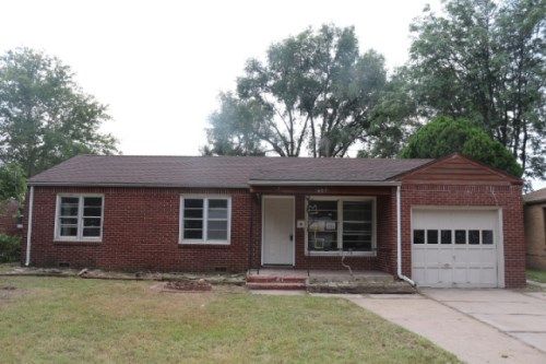 1407 E Donnell Ave, Wichita, KS 67216