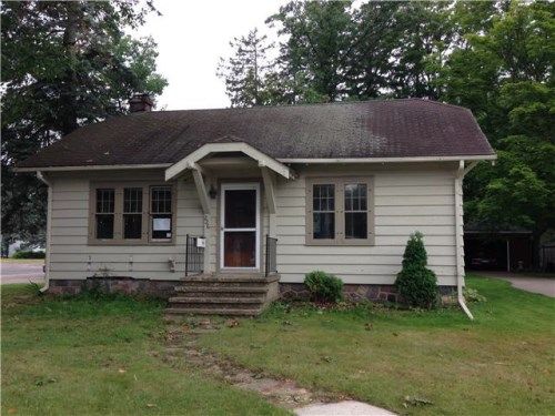 226 S Superior St, Antigo, WI 54409