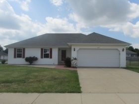 1207 S Lakeside Dr, Republic, MO 65738