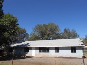 411 Blaylock Ln NE, Los Lunas, NM 87031