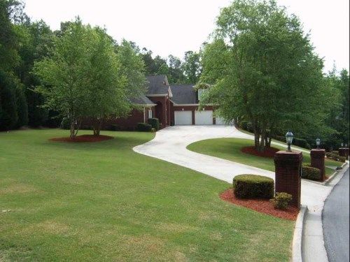 1755 Azalea Woods Drive, Lawrenceville, GA 30043