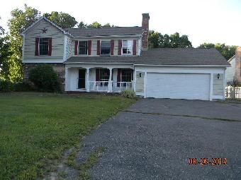 7 Parker Ln, Ludlow, MA 01056