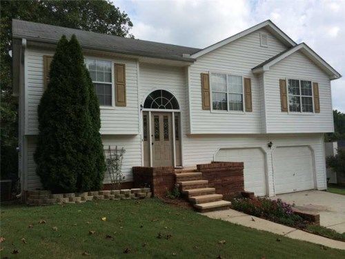 5075 Memory Lane, Flowery Branch, GA 30542