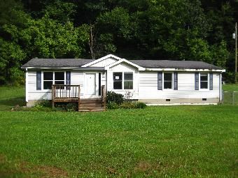 2306 Mt Pleasant Rd, Shawsville, VA 24162