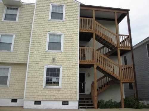 9720 8th View St Unit #C, Norfolk, VA 23503