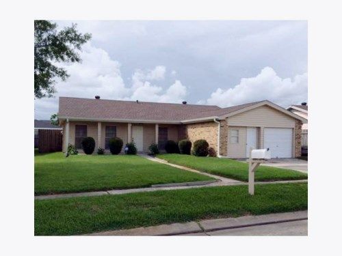 3736 Clover, Harvey, LA 70058