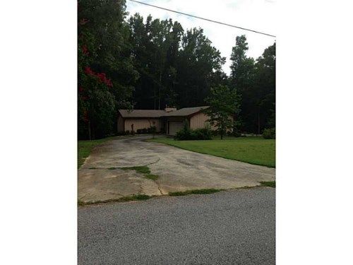 573 Hearthstone Court Se, Conyers, GA 30094