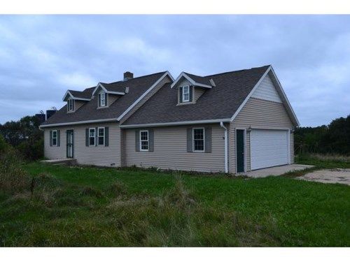 N8201 County Road P, Theresa, WI 53091